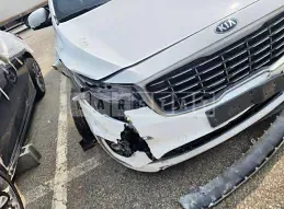 Photo 2 of 36: 2020 Kia Carnival, VIN KNAMC81ABLS647278 — Korean insurance auction