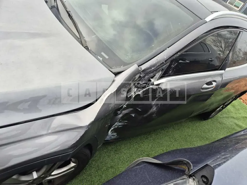 Photo 2 of 9: 2015 Mercedes-Benz GLA200 CDI 4Matic — Korean insurance auction