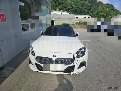 Photo 1 of 11: 2020 BMW Z4 sDrive20i M Sport Packa — Korean insurance auction