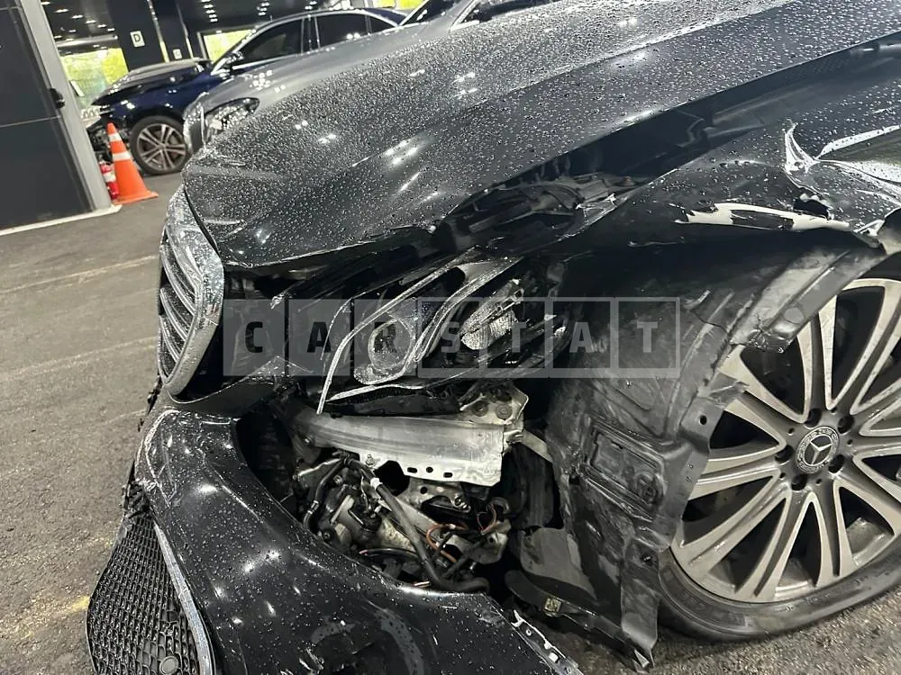 Photo 2 of 44: 2020 Mercedes-Benz E450 4Matic, VIN W1KZF6JB2LA820531 — Korean insurance auction