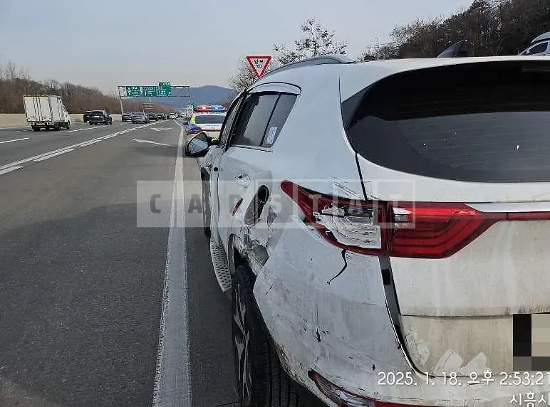 Photo 3 of 3: 2015 Kia Sportage — Korean insurance auction