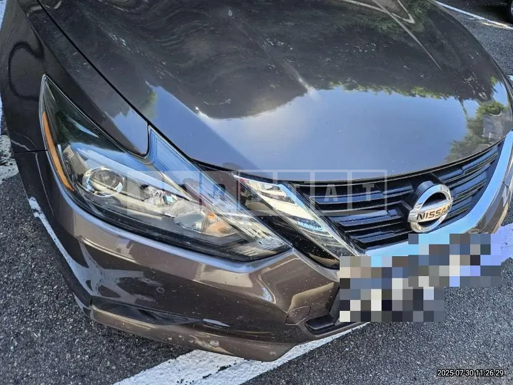 Photo 2 of 15: 2016 Nissan Altima 2.5 — Korean insurance auction