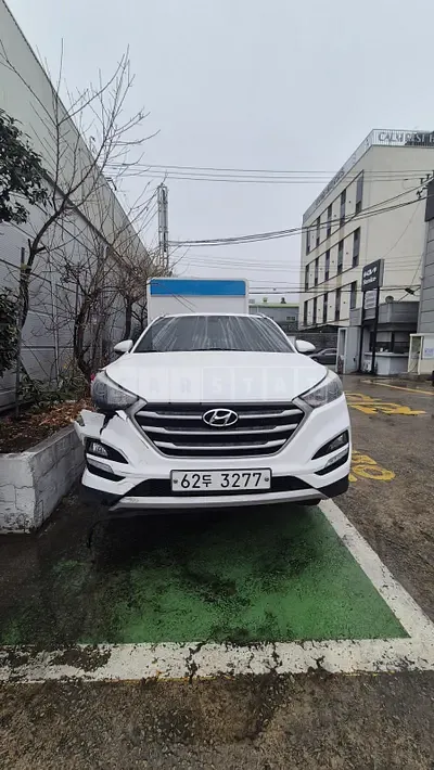 Photo 1 of 9: 2017 Hyundai Tucson 2.0, VIN KMHJ381ABJU510853 — Korean insurance auction