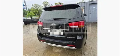 Photo 1 of 18: 2017 Kia Carnivals — Korean insurance auction