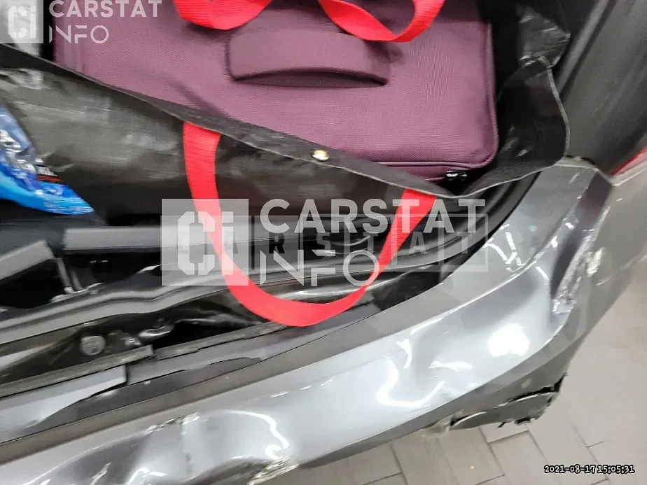 Photo 2 of 22: 2018 BMW 320d, VIN WBA8C5103J5L44896 — Korean insurance auction