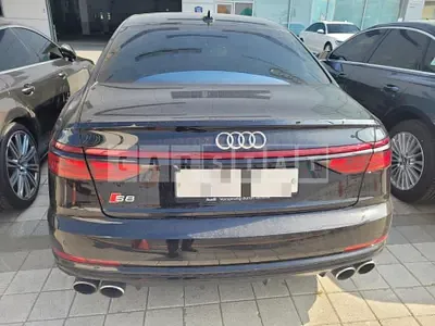 Photo 1 of 14: 2020 Audi S8L TFSI, VIN WAUZZZF86LN015041 — Korean insurance auction