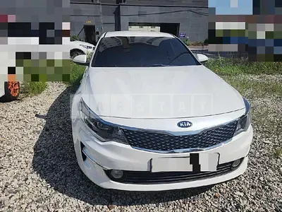 Photo 1 of 19: 2017 Kia K5 LPG — Korean insurance auction