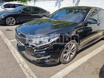 Photo 1 of 15: 2016 Kia K5 2.0, VIN KNAGW411BGA077506 — Korean insurance auction