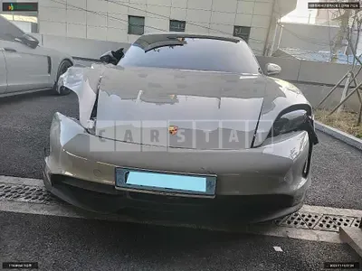 2023 Porsche/Taycan (5-seater)