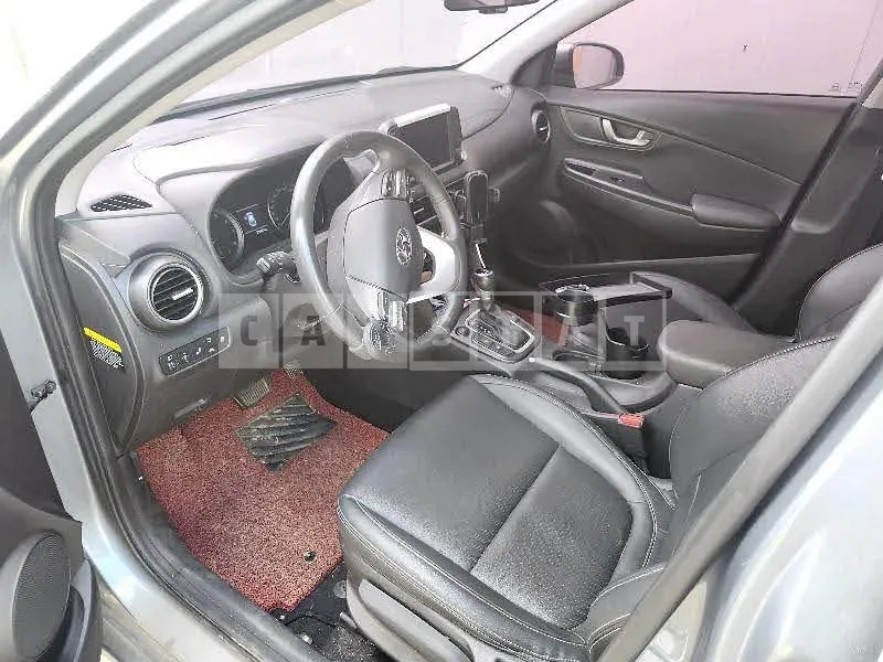 Photo 2 of 11: 2017 Hyundai Kona, VIN KMHK4815GJU010210 — Korean insurance auction