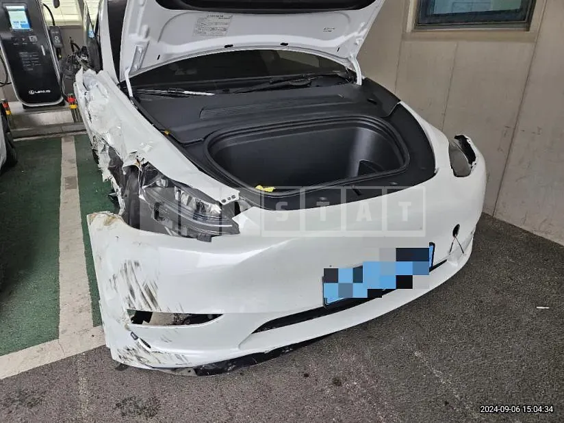 Photo 2 of 70: 2024 Tesla Model Y Performance — Korean insurance auction