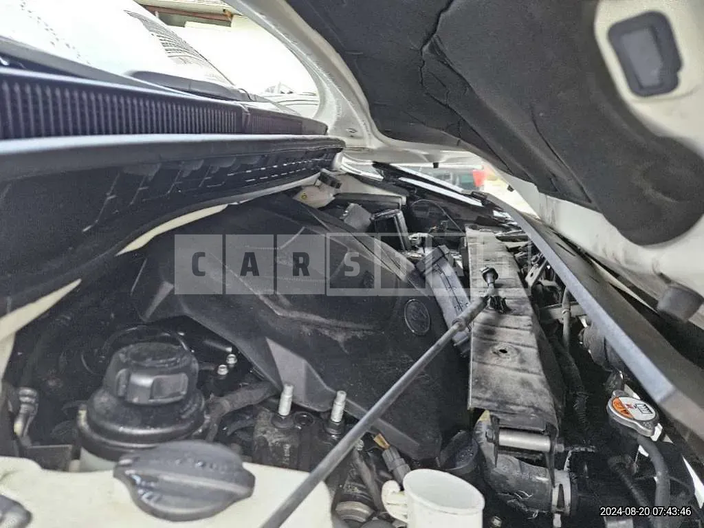 Photo 2 of 11: 2020 Kia Carnival — Korean insurance auction