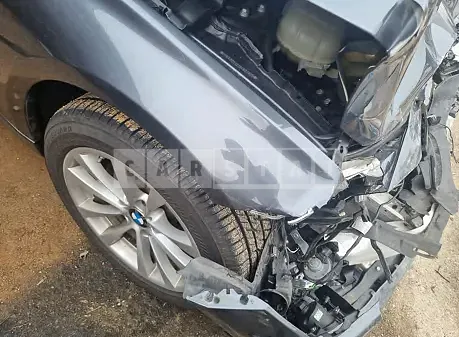 Photo 2 of 8: 2016 BMW 320d, VIN WBA8C5107GK637825 — Korean insurance auction