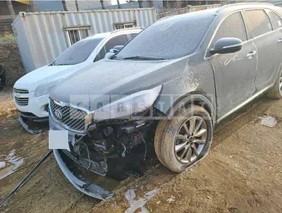 Photo 1 of 12: 2016 Kia Sorento 4WD — Korean insurance auction