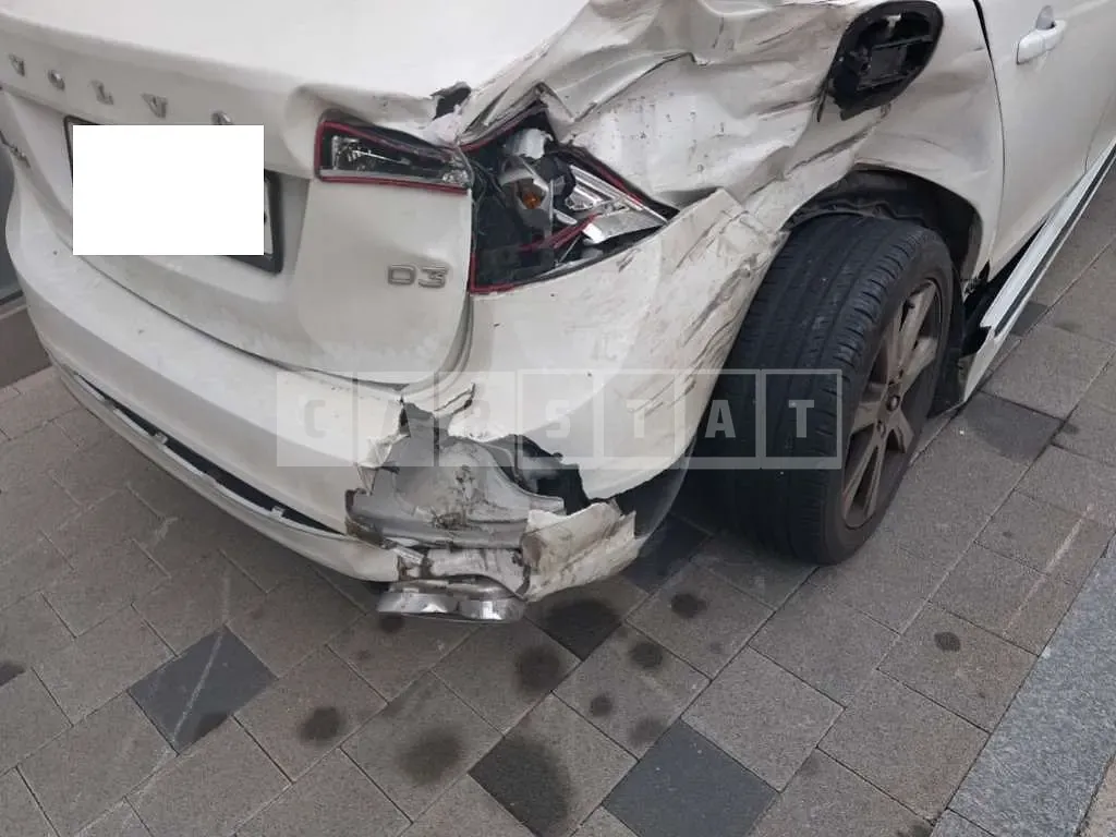 Photo 2 of 13: 2016 Volvo S60 D3 — Korean insurance auction