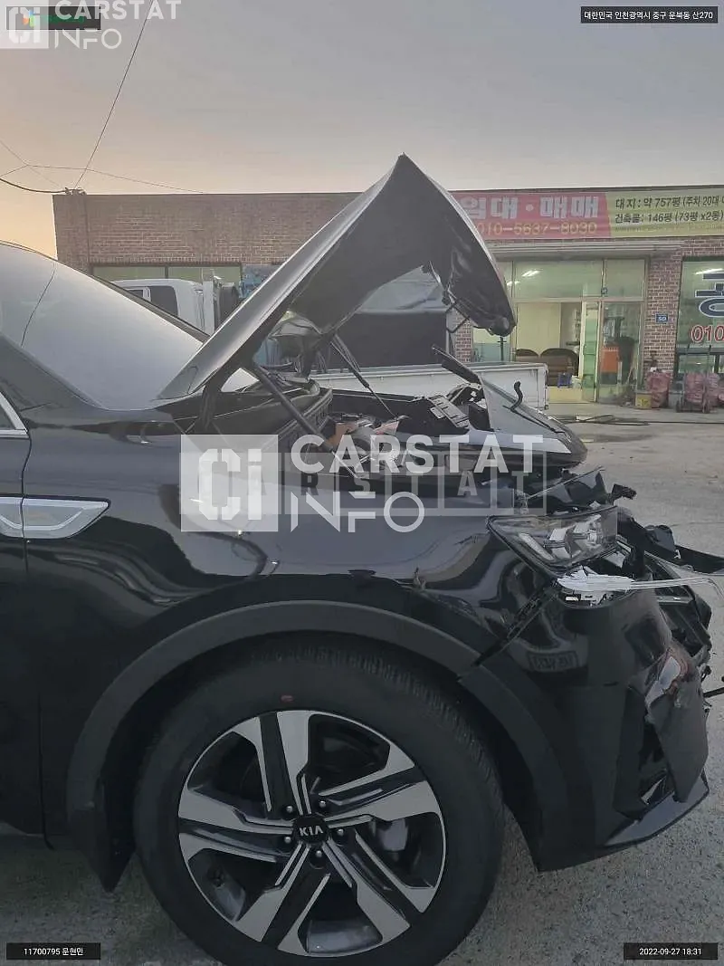 Photo 2 of 24: 2020 Kia Sorento Hybrid, VIN KNARH81GBMA000910 — Korean insurance auction