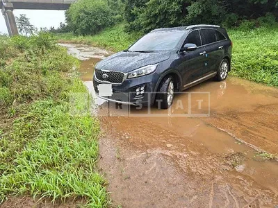 Photo 1 of 5: 2016 Kia Sorento 2.2 — Korean insurance auction