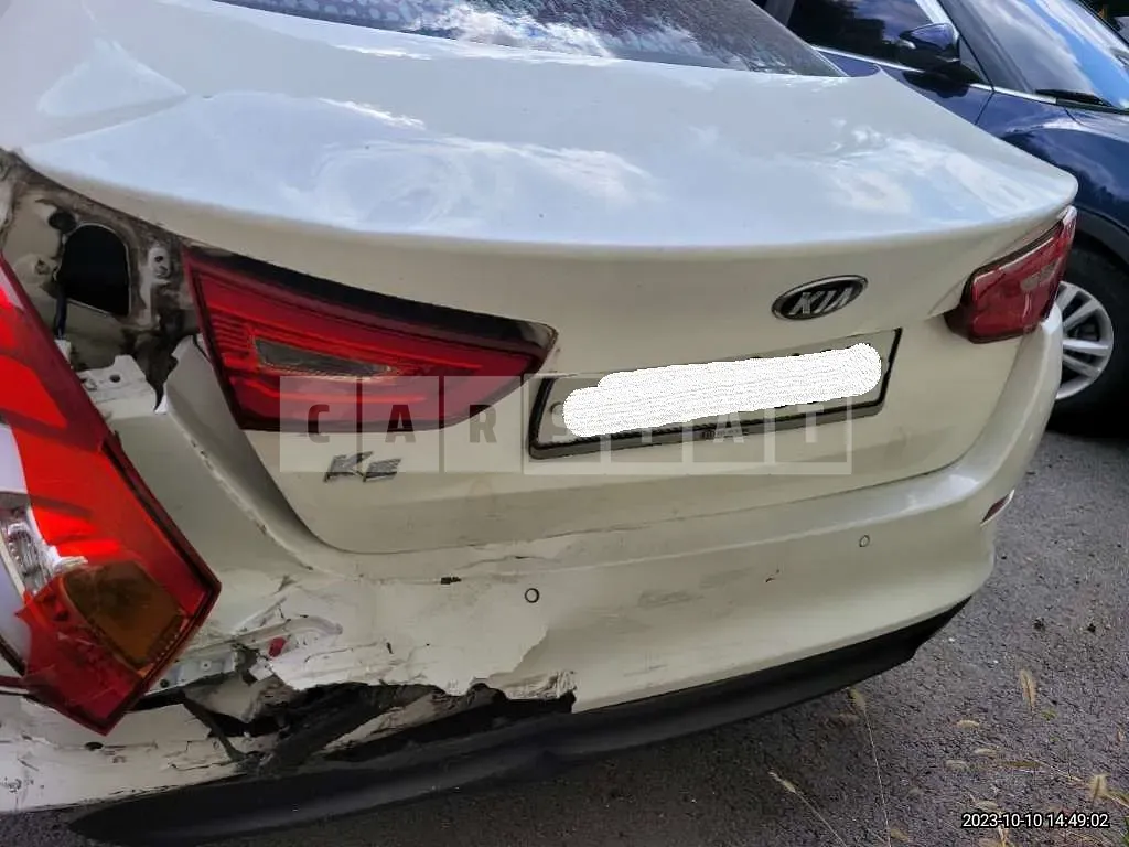 Photo 2 of 8: 2015 Kia K5, VIN KNAGM419BFA622558 — Korean insurance auction