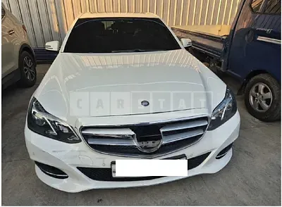 Photo 1 of 30: 2015 Mercedes-Benz E220 CDI — Korean insurance auction