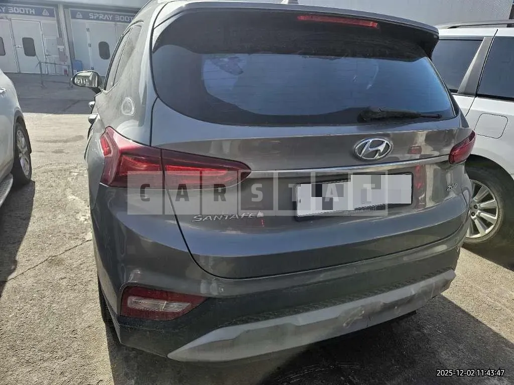 Photo 2 of 21: 2018 Hyundai Santa Fe TM — Korean insurance auction