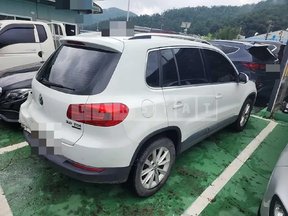 Photo 2 of 7: 2014 Volkswagen Tiguan 2.0 TDI Blue Motion, VIN WVGZZZ5NZFW507634 — Korean insurance auction