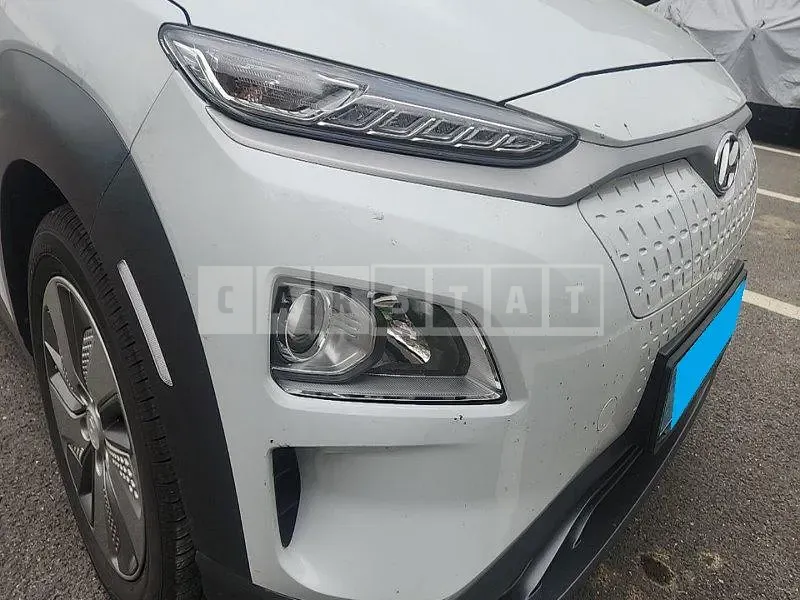 Photo 2 of 48: 2019 Hyundai Kona Electric, VIN KMHK281GFLU067728 — Korean insurance auction