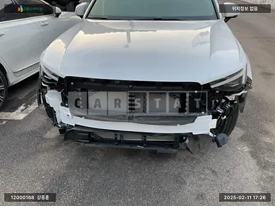 Photo 1 of 32: 2024 Volvo XC40B4 AWD, VIN YV1XZK925S2473141 — Korean insurance auction