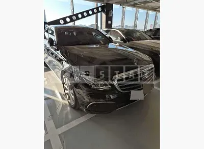 Photo 1 of 25: 2020 Mercedes-Benz E 300 4Matic — Korean insurance auction