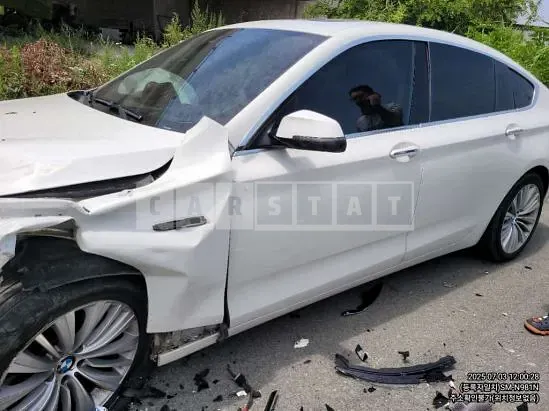 Photo 2 of 7: 2016 BMW Gran Turismo Efficient Dynamics — Korean insurance auction