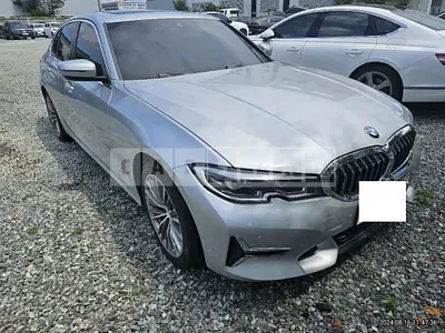 Photo 1 of 28: 2019 BMW 320d — Korean insurance auction