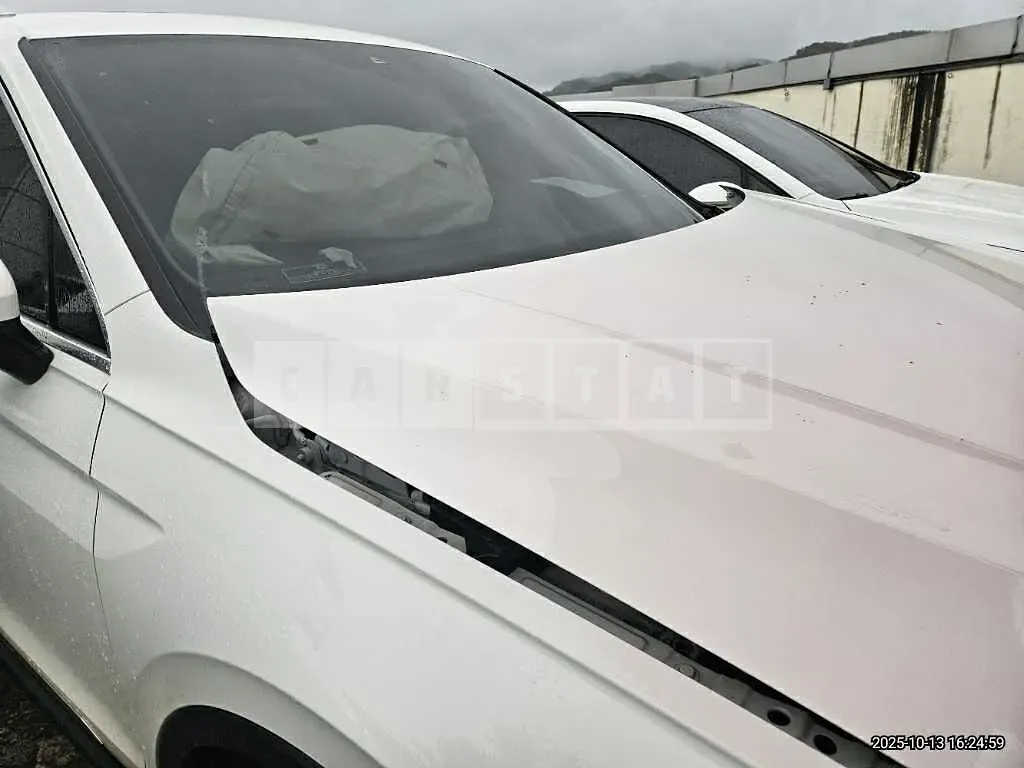 Photo 2 of 27: 2020 Volkswagen Tiguan 2.0 TDI — Korean insurance auction
