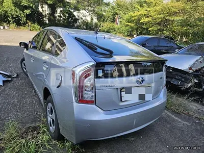 Photo 1 of 9: 2014 Toyota Prius — Korean insurance auction