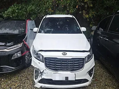 Photo 1 of 30: 2018 Kia Carnivals — Korean insurance auction