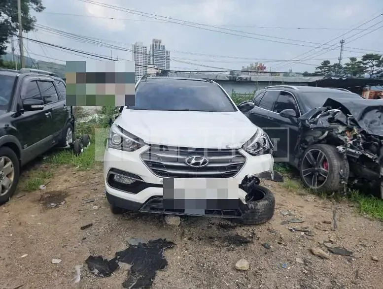 Photo 2 of 14: 2016 Hyundai Santa Fe DM 4WD — Korean insurance auction
