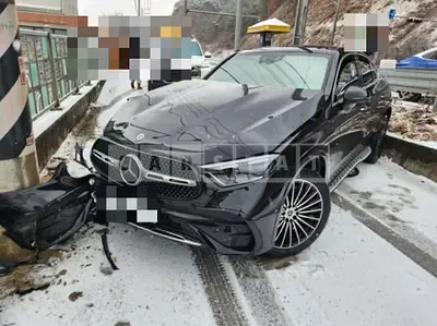 Photo 1 of 5: 2024 Mercedes-Benz GLC300 4Matic Coupe — Korean insurance auction