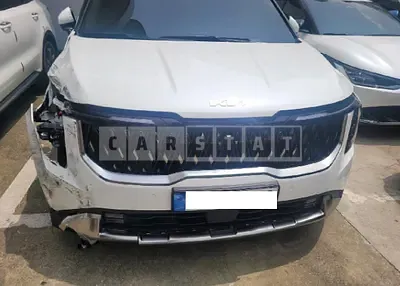 Photo 1 of 31: 2024 Kia Carnival — Korean insurance auction