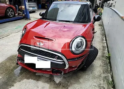 2016 BMW MINI Cooper SD five-door