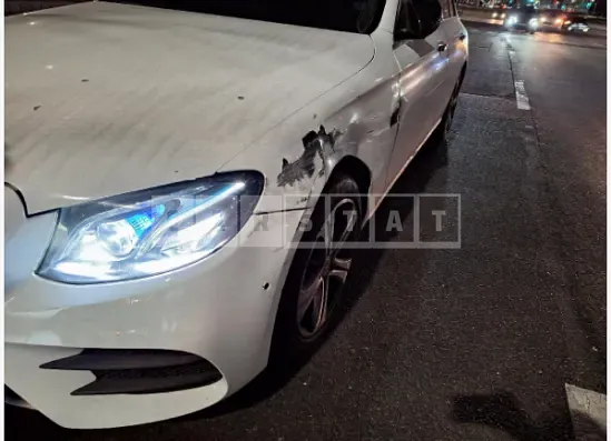 Photo 2 of 17: 2017 Mercedes-Benz E220d — Korean insurance auction