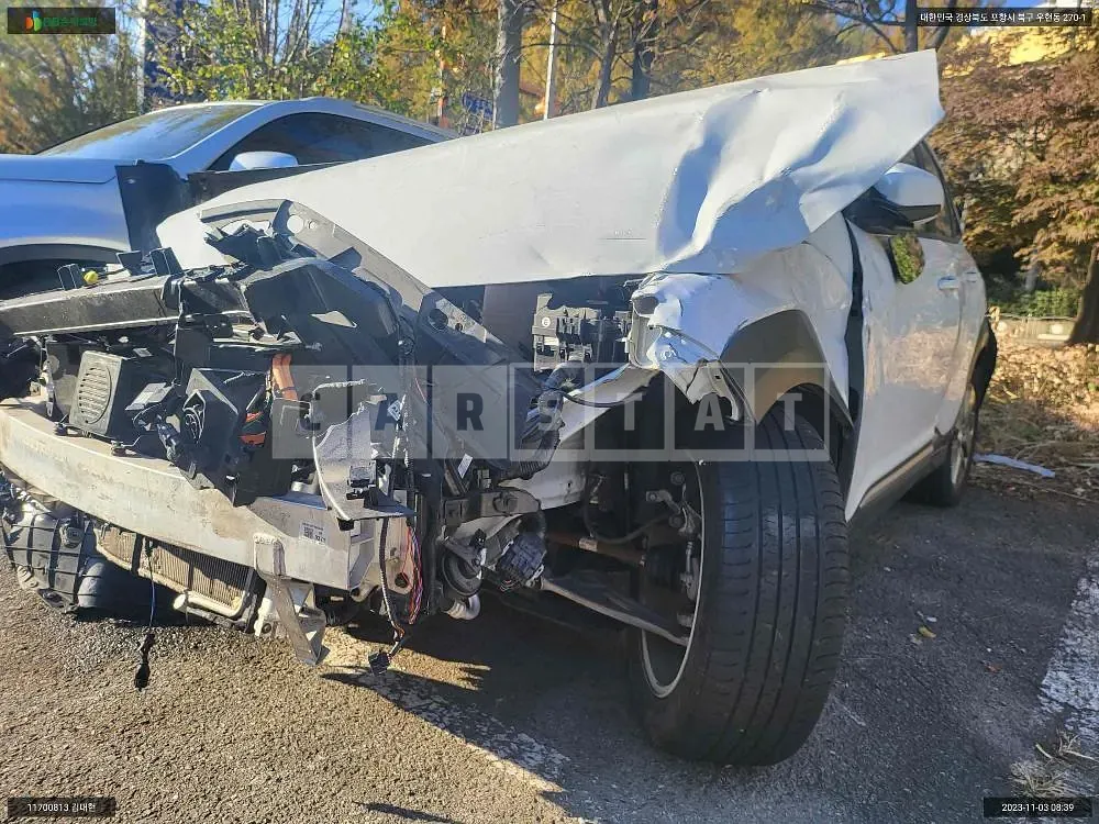 Photo 2 of 19: 2020 Hyundai Kona Electric, VIN KMHK381GFLU071260 — Korean insurance auction
