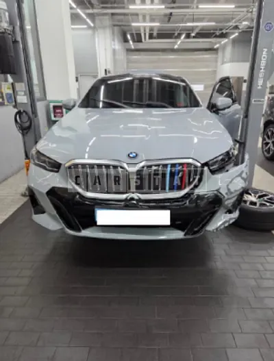 Photo 1 of 50: 2025 BMW i5 eDrive40 — Korean insurance auction