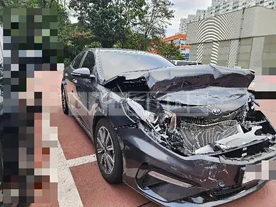 Photo 1 of 8: 2019 Kia K5 — Korean insurance auction