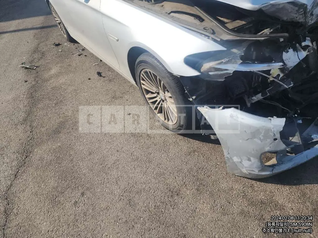 Photo 2 of 13: 2015 BMW 520d xDrive, VIN WBA5E7106FD676420 — Korean insurance auction