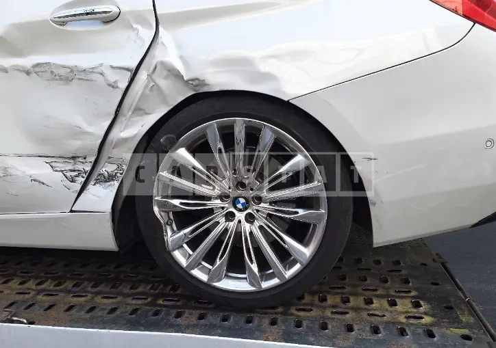 Photo 2 of 31: 2018 BMW 640i xDrive, VIN WBAJV610XJBL14247 — Korean insurance auction