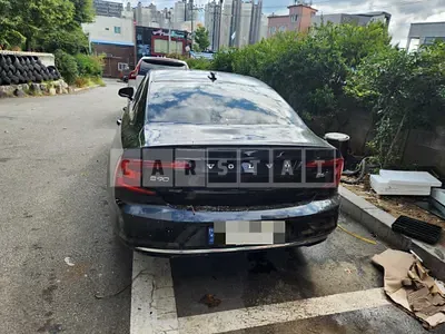 Photo 1 of 37: 2023 Volvo S90B6 AWD — Korean insurance auction