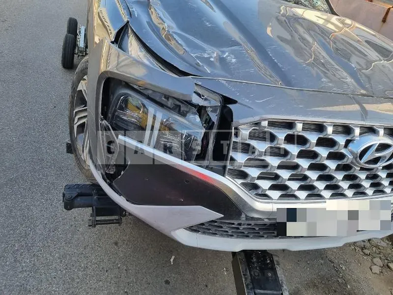 Photo 2 of 47: 2021 Hyundai Santa Fe TM 4WD — Korean insurance auction