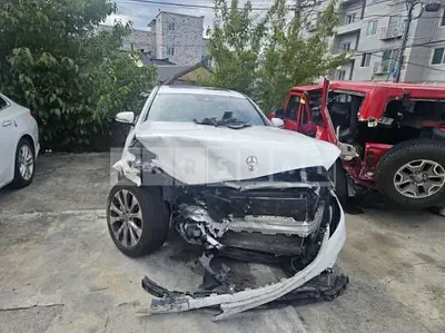 Photo 1 of 20: 2018 Mercedes-Benz E 300 4Matic — Korean insurance auction