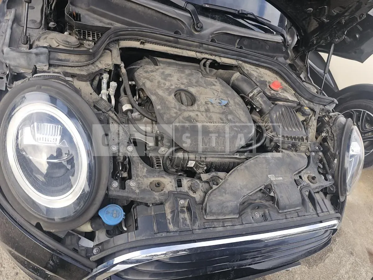 Photo 2 of 9: 2019 MINI Cooper — Korean insurance auction