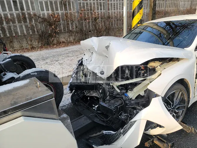 Photo 2 of 12: 2020 Kia K5, VIN KNAG6412BLA013009 — Korean insurance auction