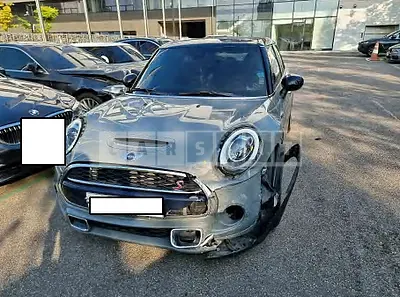 2015 BMW MINI Cooper S five-door