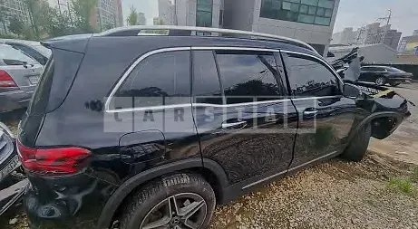 Photo 2 of 9: 2021 Mercedes-Benz GLB250 4Matic, VIN W1N4M4HB3MW081557 — Korean insurance auction